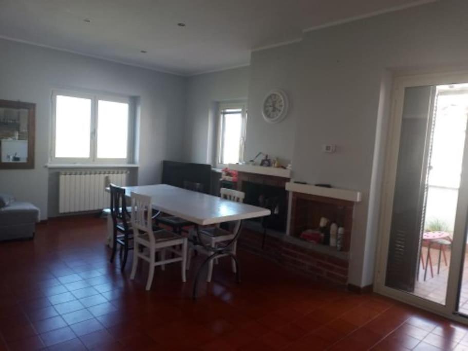 Appartamento Luminosissimo Con Vista Panoramica Marina di Cerveteri Εξωτερικό φωτογραφία